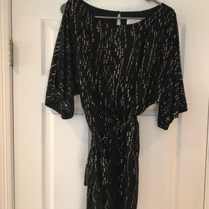 Jessica Simpson Black/Gold Slit-Sleeve dress